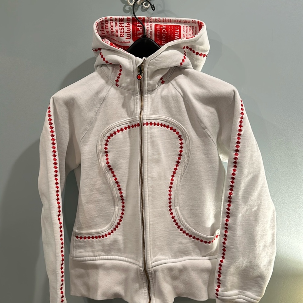 Lululemon - Special Edition - Canada Flag Embroidered Scuba Hoodies. Size 8